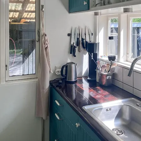 2 Bedroom Beautiful In Tatil Evi Jægerspris