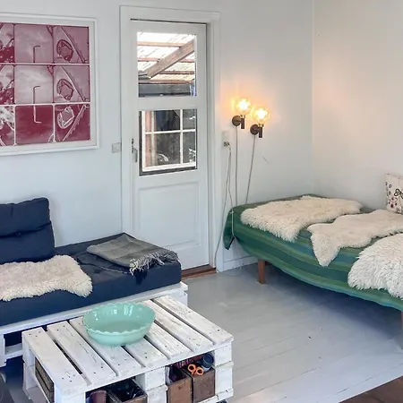 Hébergement de vacances 2 Bedroom Beautiful In *