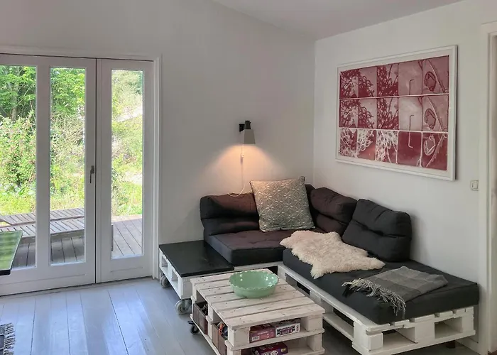 Дом отдыха 2 Bedroom Beautiful In *